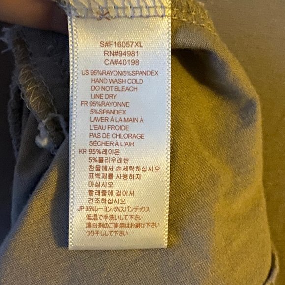 SOLD Faith 21 plus 3x tunic top grey w/ rhinestone - Picture 6 of 6